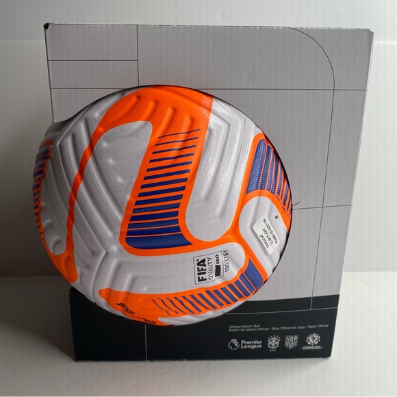 Nike Flight CONCAFA Champions League Official Soccer Ball Size 5 FD4609-100 New - Picture 4 of 6
